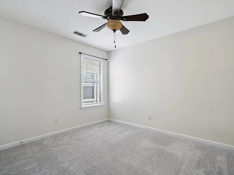 1133 Island Pl E — Photo 20
