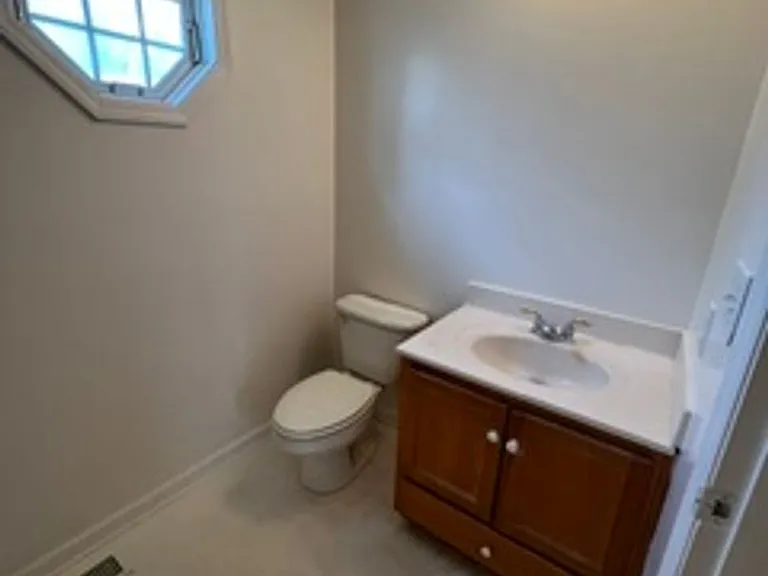 95 Amber Woods Dr — Photo 16
