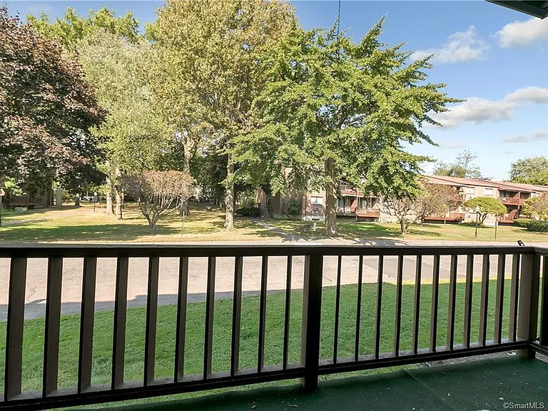 235 Henry Ave #31K — Photo 6