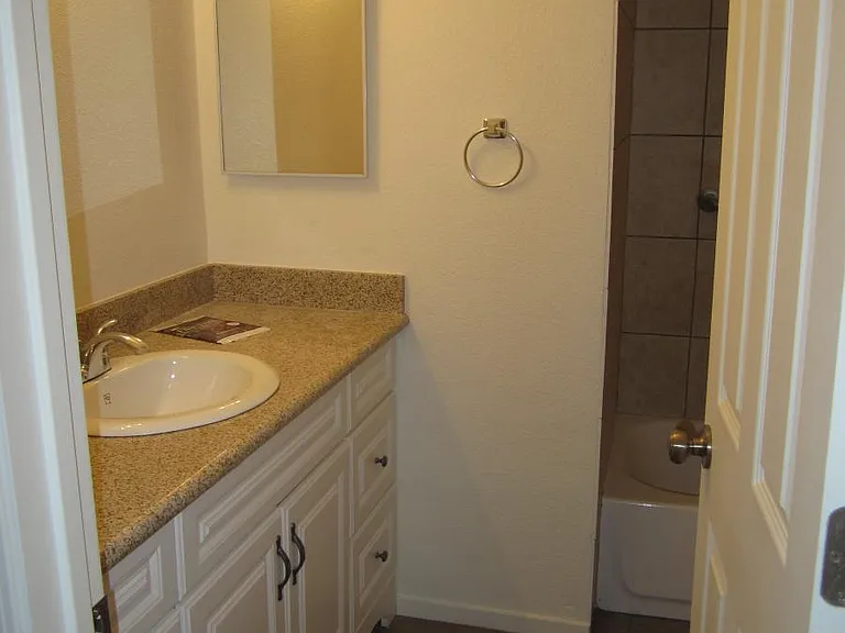 4162 Canal St — Photo 14