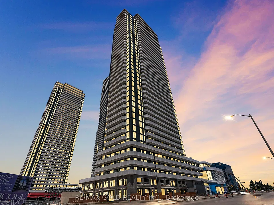 28 Interchange Way #608