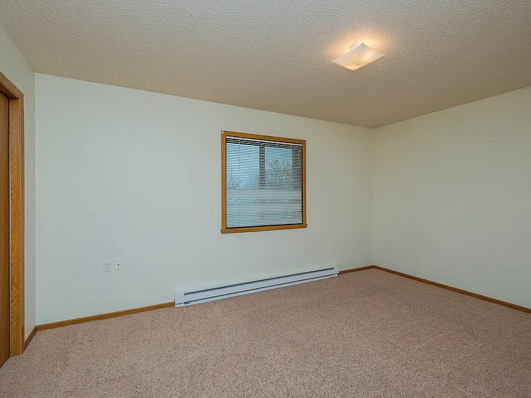 Fargo, ND Bridgeport Apartments | Bedroom