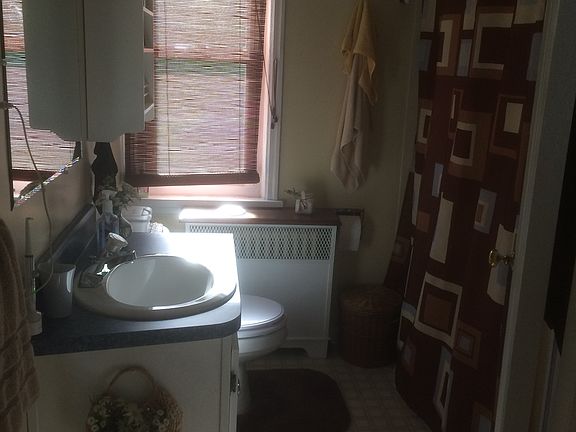 3rd image of 2309 John St