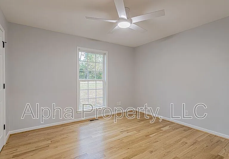 97 Smith Rd — Photo 16
