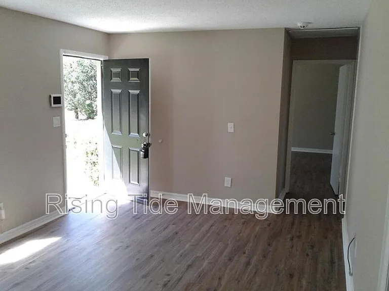 6109 Shady Ln — Photo 4