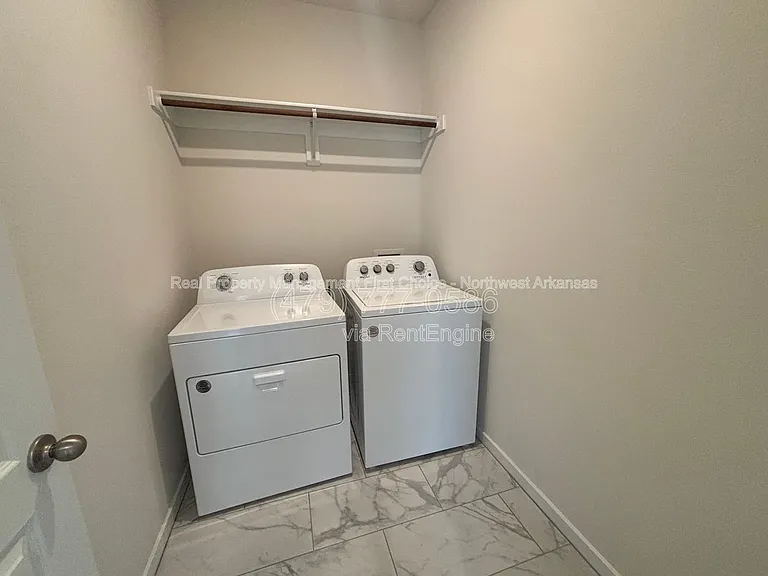 4802 W Planetree St — Photo 23