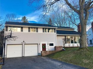 46 Danforth Cres, Rochester, NY 14618