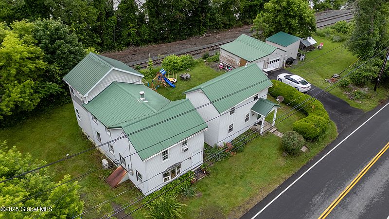 2nd image of 653-655 River Road