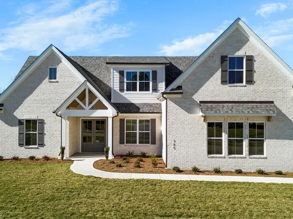 385 Poppy Pl, Lenoir City, TN 37772