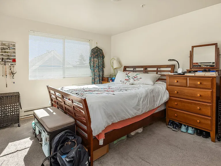 Nordhaven Apartments — Photo 7
