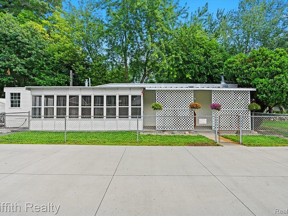 1st image of 8205 Donna Lou Dr