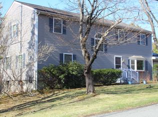 48 Valley View Dr, Amherst, MA 01002