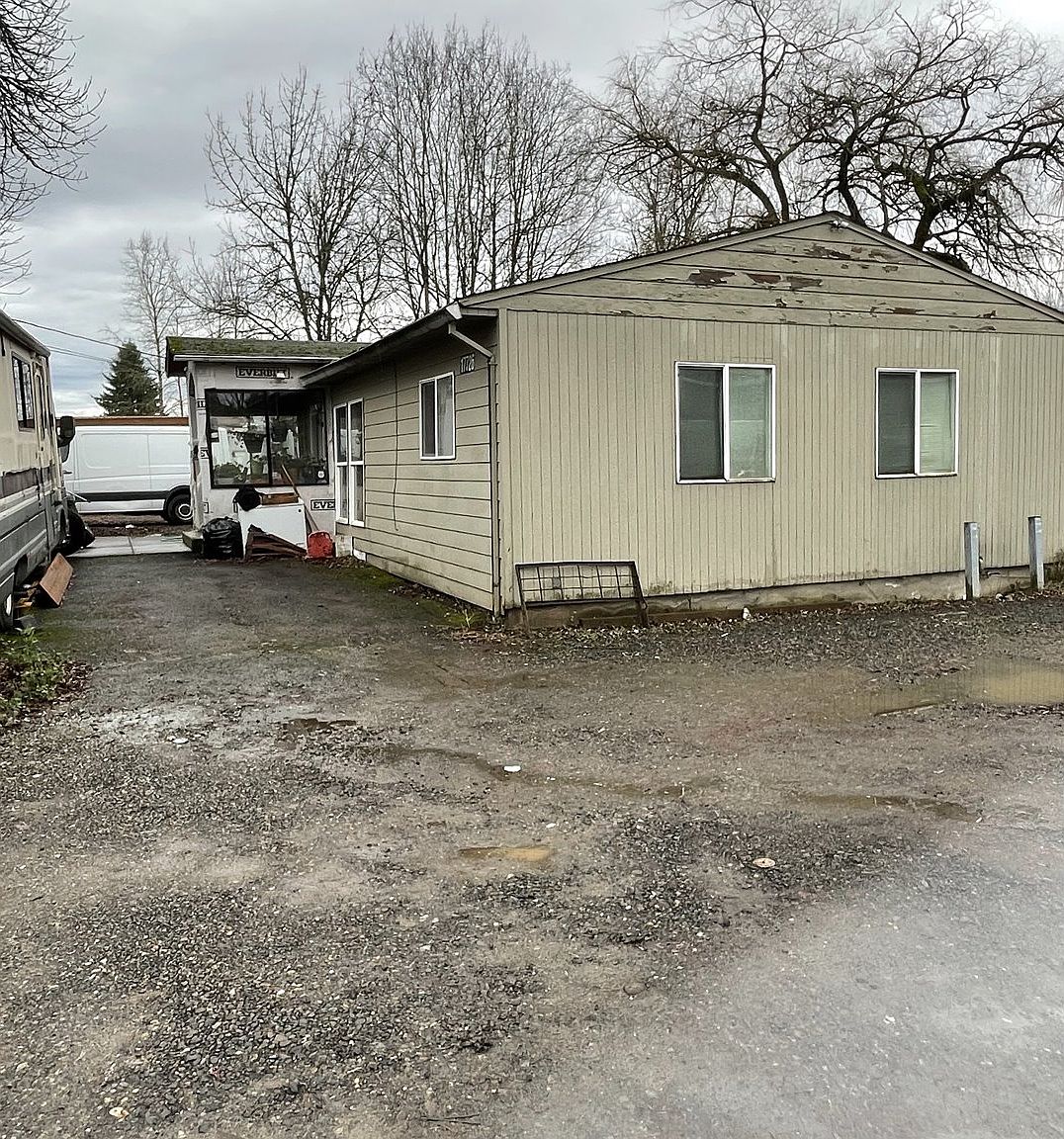 7958 Se Foster Rd 17726 SE Foster Rd, Damascus, OR 97089 | Zillow