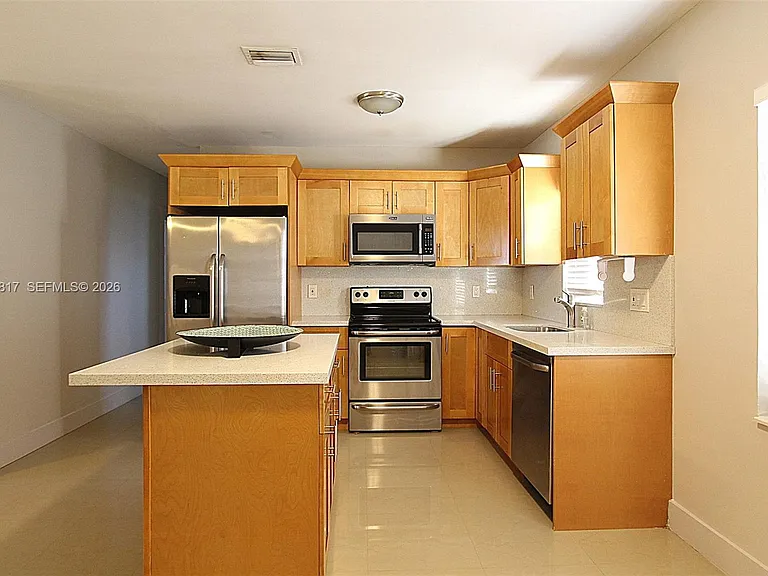 14340 Graves Dr — Photo 4