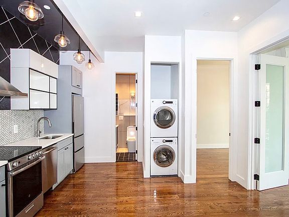 3rd image of 91 Graham Ave #3C