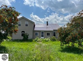 13846 Ten Mile Rd NE, Greenville, MI 48838