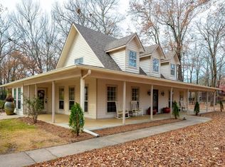 8825 Yellow Oak Dr, Jacksonville, AR 72076
