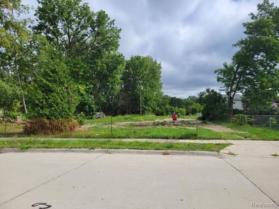 26336 Moses St, Flat Rock, MI, 48134