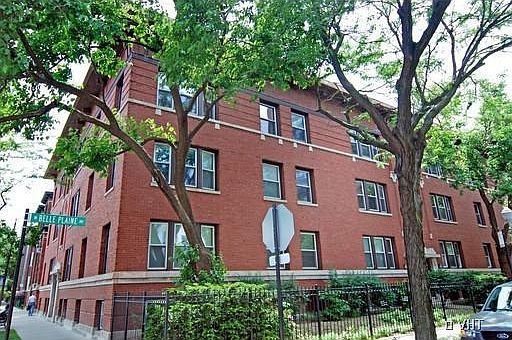 1st image of 4148 N Clarendon Ave #3
