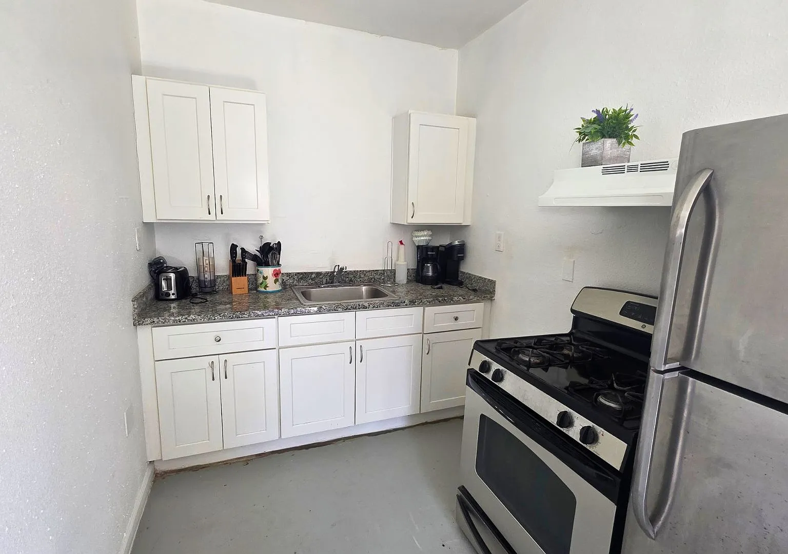 2 bed, 1000 sqft, $1,595 — Photo 4