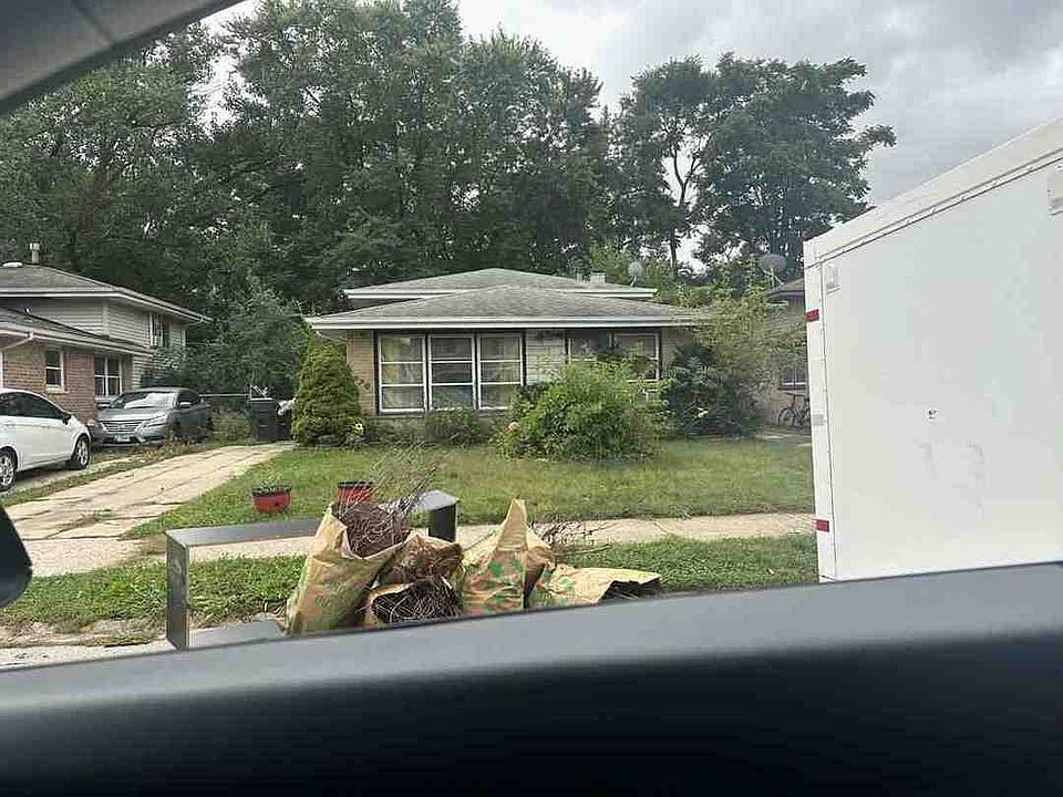 1st image of 778 E 146th St