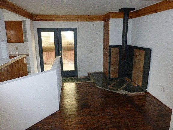 2nd image of 1117 E Heroy Ave
