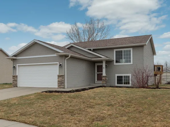 3858 McIntosh Dr NW, Rochester, MN 55901