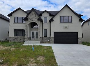 214 Cowan Ct, Amherstburg, ON N9V 0G9