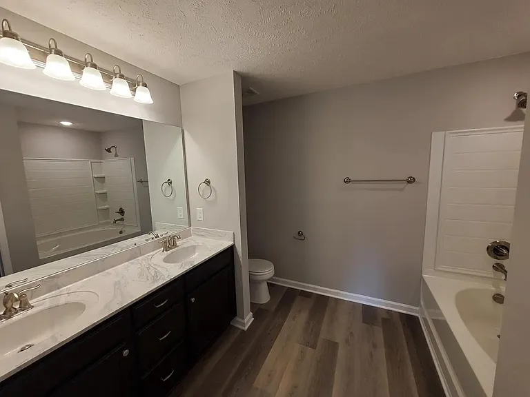 408 Rick McCormick Dr — Photo 10