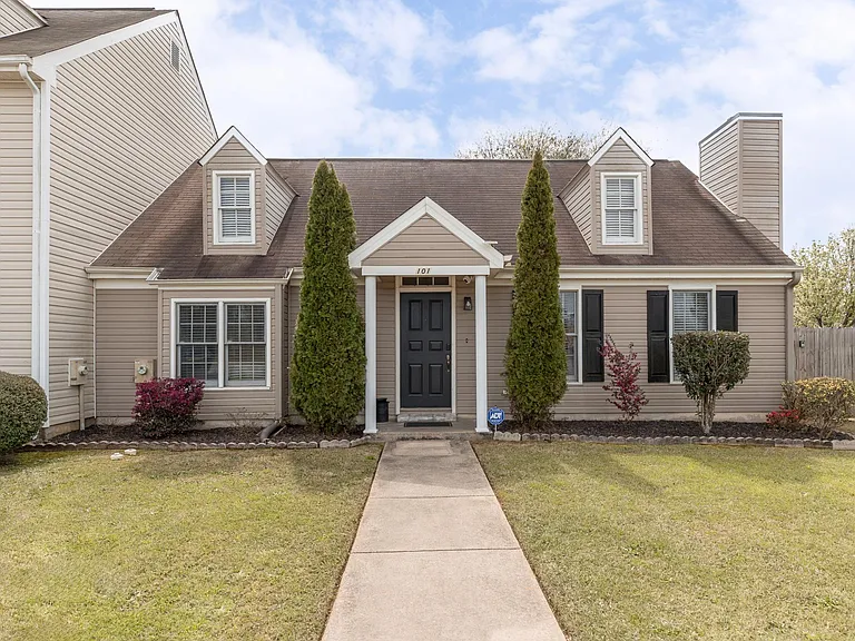 101 Wingate Cir — Photo 16