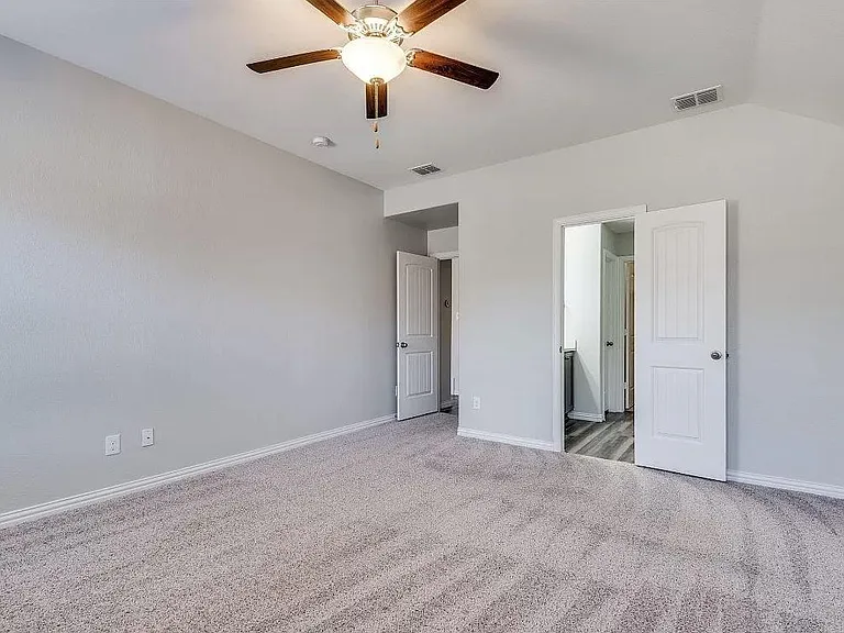 1333 Rembrandt Dr — Photo 5
