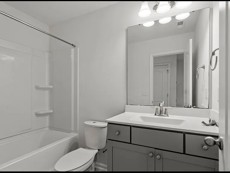 1018 Salt Glaze Ln — Photo 6