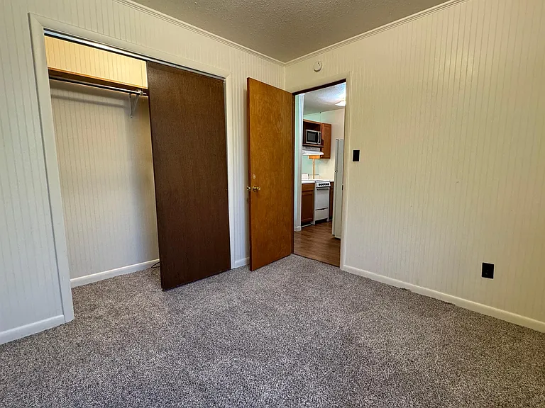 1007 E Park St #19 — Photo 6