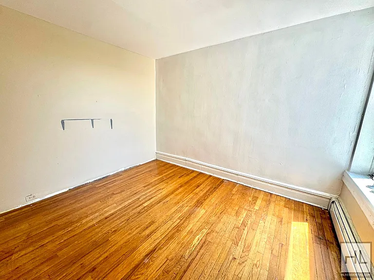 1654 81st St #3 — Photo 4