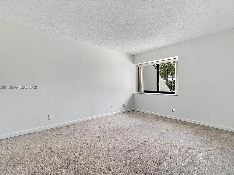 398 Fern Dr #10-6 — Photo 44