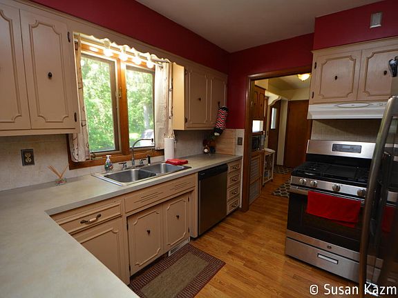 4th image of 7548 Port Sheldon St