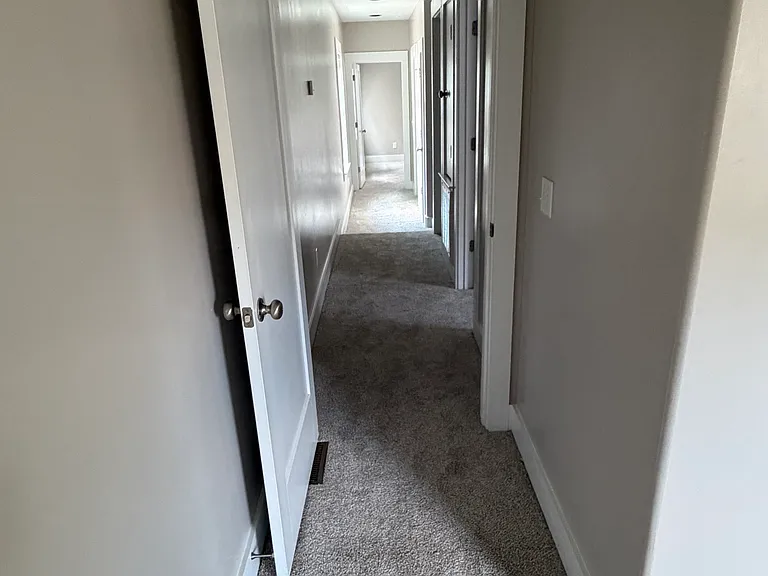 2621 Pennington Ave — Photo 10