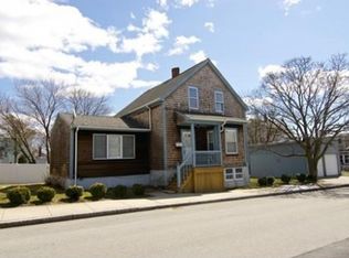 542 Coggeshall St, Fall River, MA 02721