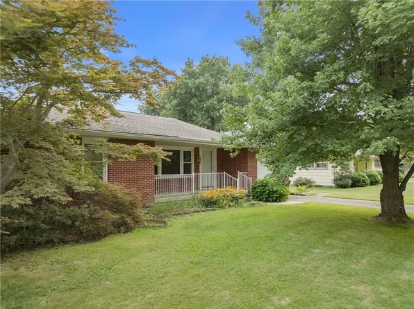 306 W Blackburn St, Paris, IL 61944