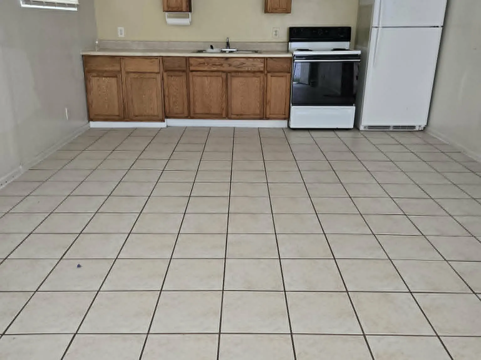 2 bed, 800 sqft, $1,300 — Photo 3