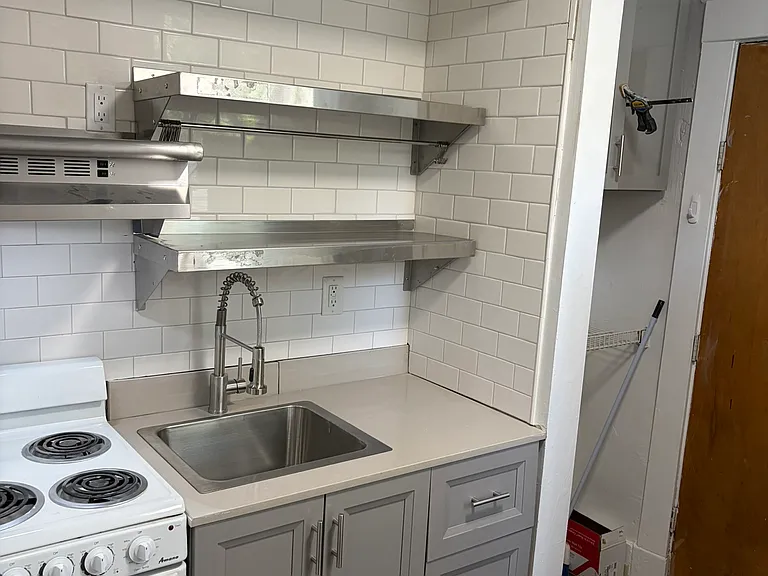Fully remodeled kitchen