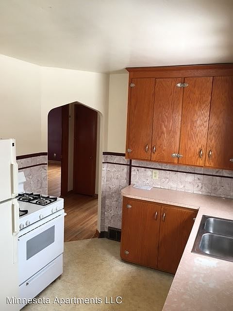 1st image of 2419 Marshall St NE