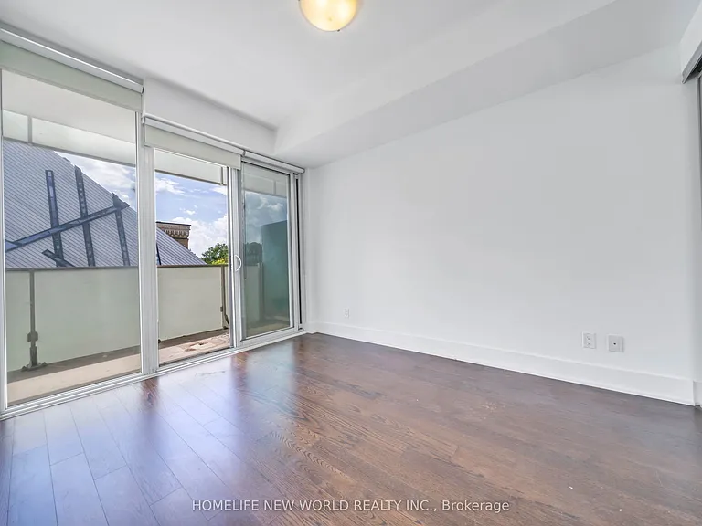 200 Bloor St W #402 — Photo 15