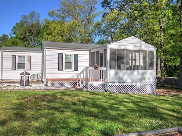 6357 Gordon St, Lithia Springs, GA 30122