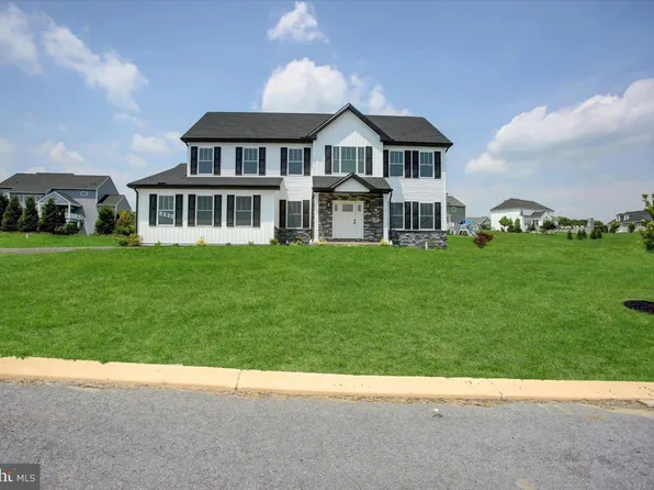 6 Suebecca Dr, Carlisle, PA 17013