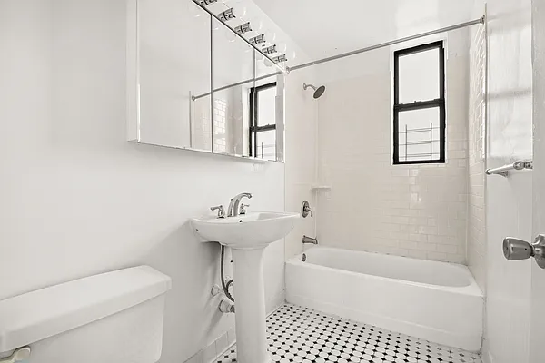 Rented by Compass | media 7