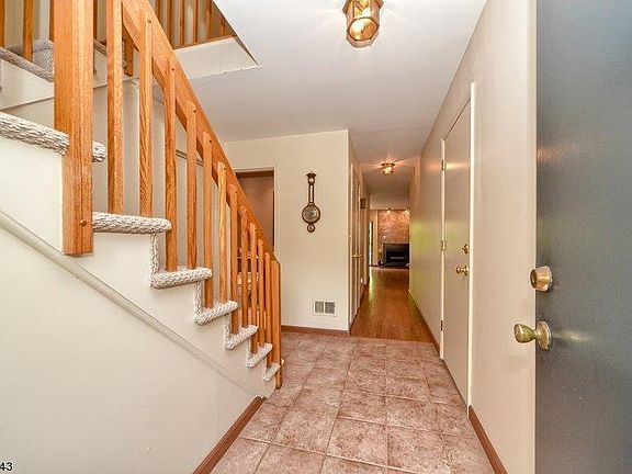 2nd image of 939 Stephanie Dr