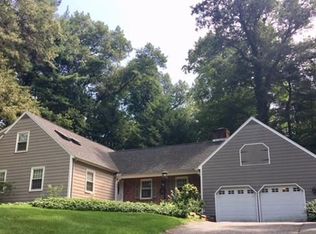 1 Eastwood Dr, Wilbraham, MA 01095