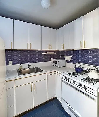 Rented by Corcoran | media 9