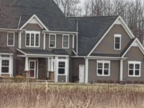 30 Lighthouse Rd, Hilton, NY 14468